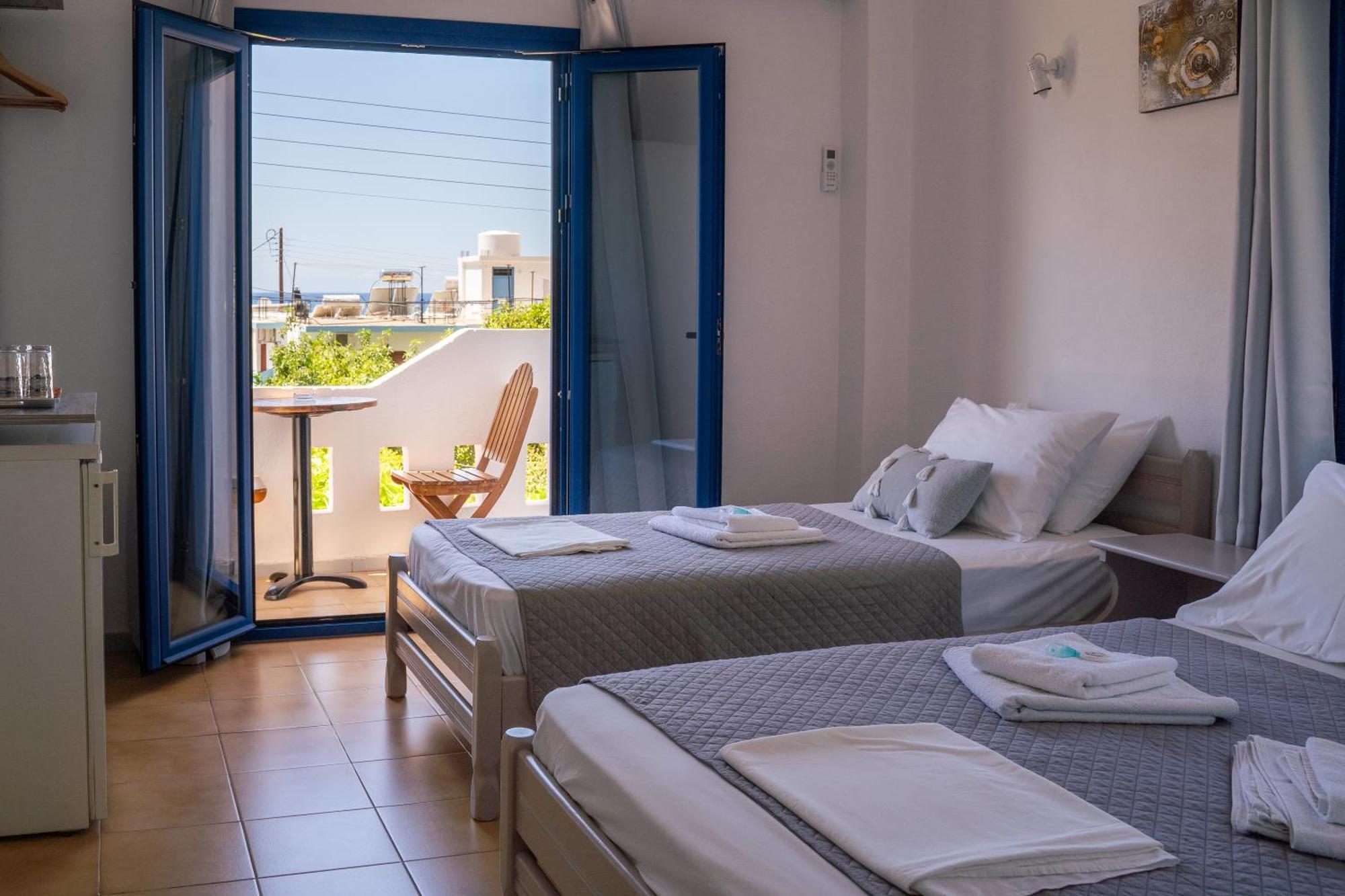 Giannis Rooms Agia Roumeli Exterior photo