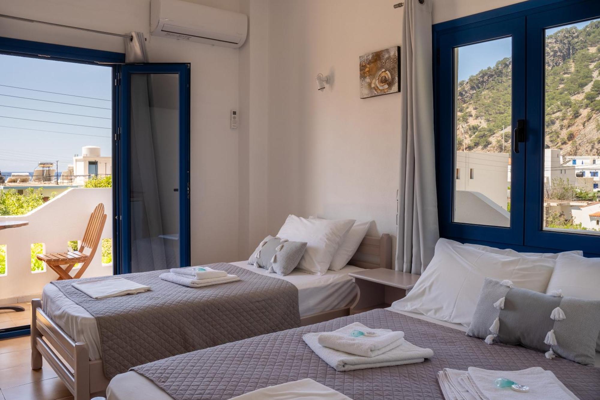 Giannis Rooms Agia Roumeli Exterior photo