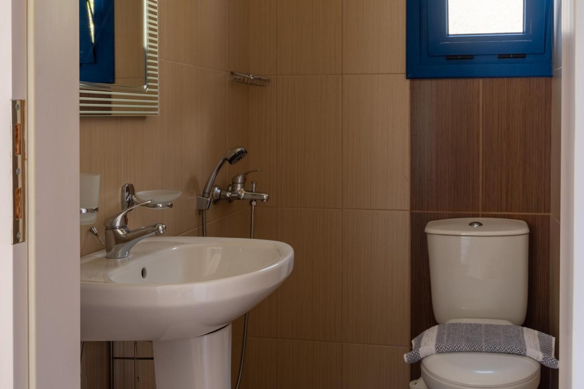 Giannis Rooms Agia Roumeli Exterior photo